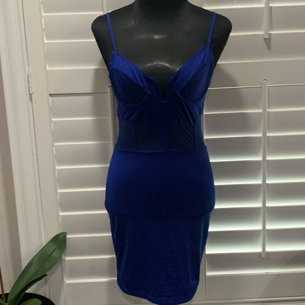 Tic Toc Bodycon Blue Mini dress with adjustable straps, with mesh middles Size M
